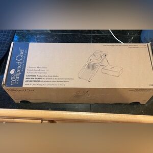 Pampered Chef 1087 Ultimate Mandoline Food Slicer Grater Four Blades Storage NIB